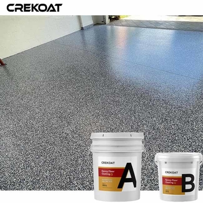 De kleurrijke Vloer die van de Vlokken Epoxyhars Marmeren Granietverschijning voor Garage met een laag bedekt